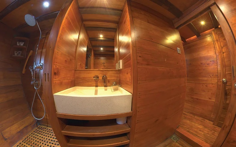Cruceros de buceo de lujo con Damai liveaboard