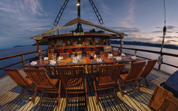 Cruceros de buceo de lujo con Damai liveaboard