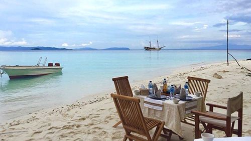 Private snorkeling cruise in Raja Ampat