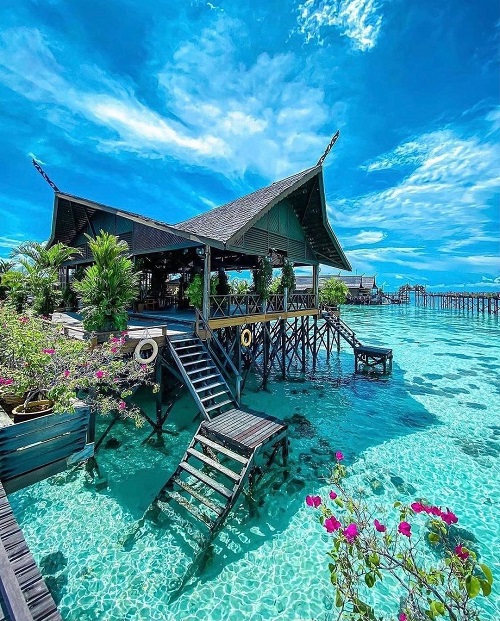 Dive resort in Borneo