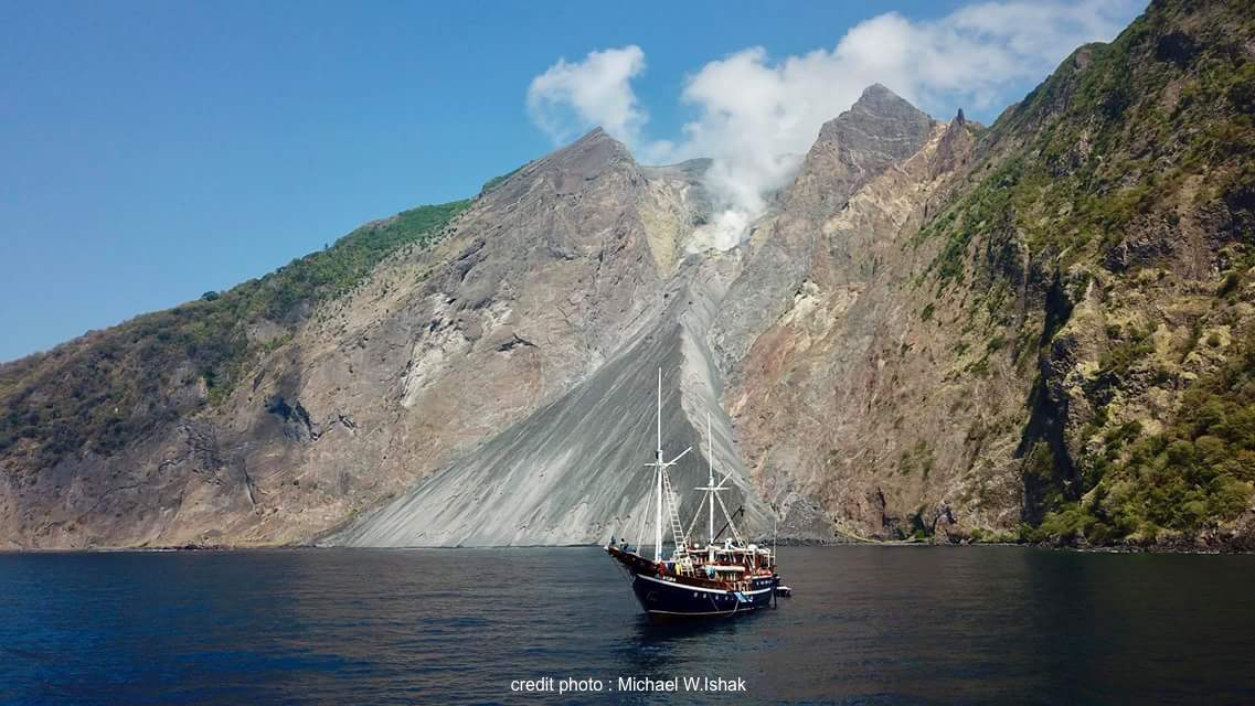 Aurora Liveaboard visiting Komba vulcanic island in Indonesia