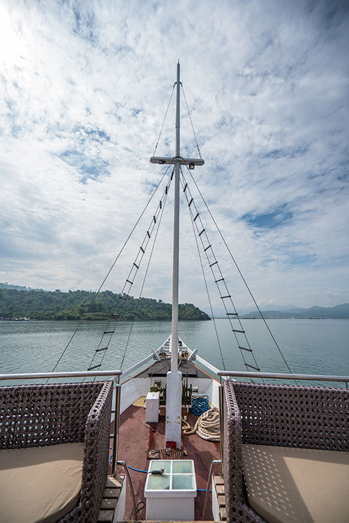 Oceanic Liveaboard diving cruises in Indonesia