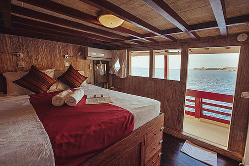 Seven Seas upper deck double cabin