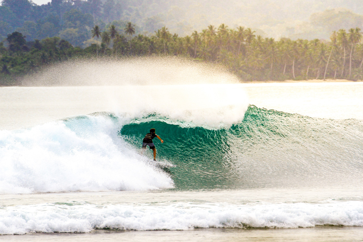 Sumatra surfing tours in Mentawai
