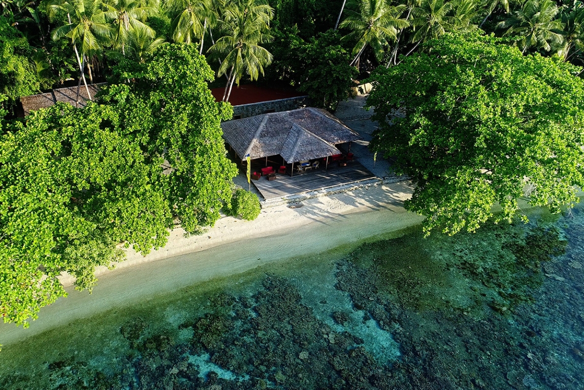 Sali Bay a 4* Resort to dive Halmahera Sea, in North Moluccas, Indonesia