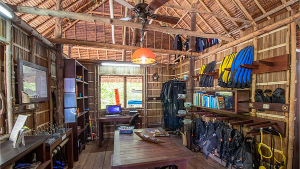 Dive center facilities at Raja 4 Divers Resort