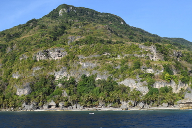 The Forgotten Islands and atolls that surround them have great potential for liveaboard diving and we will hear talk so much about them in the near future. Forgotten_Islands_Cruising_Indonesia