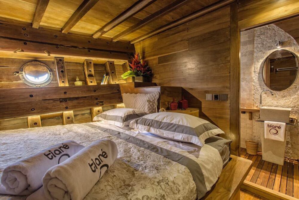 tiare_liveaboard_deluxe_cabin
