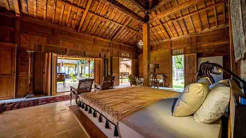 7 Bedroom Villa Spectacular Ocean View Bali - Watch on YouTube “Night