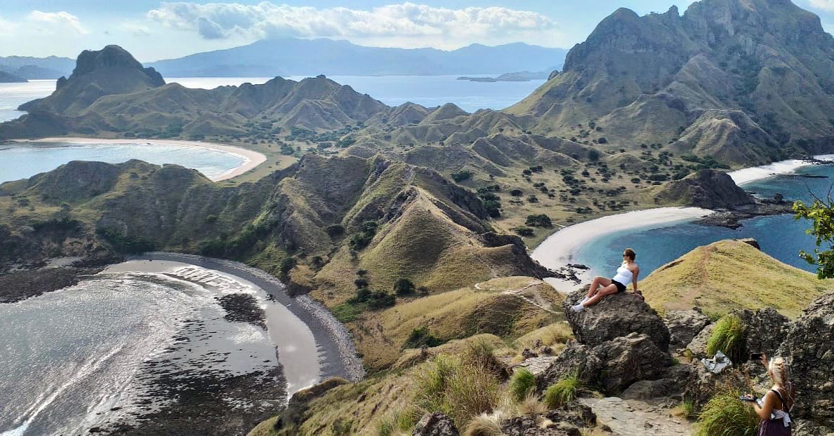 Carpe Diem cruises in Komodo Indonesia
