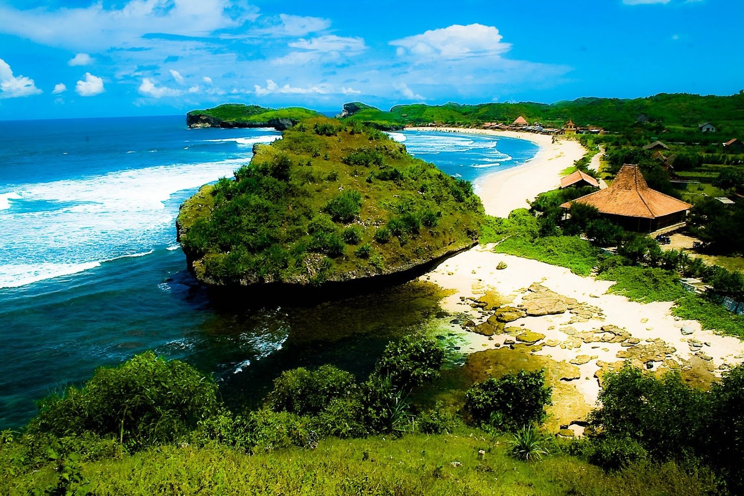 Carpe Diem cruises in Sumba Indonesia
