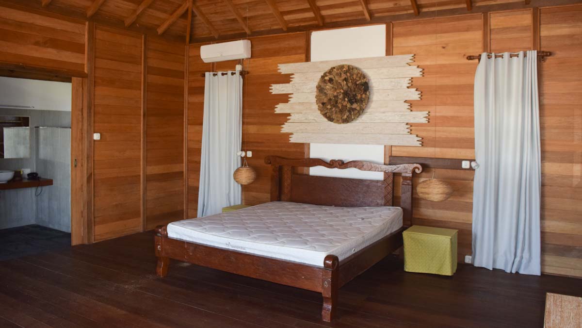 Derawan Islands dive resort bed-rooms