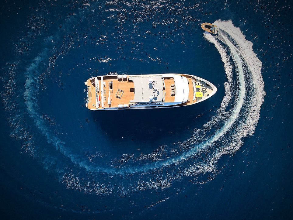 Gaia Love dive cruises in Indonesia