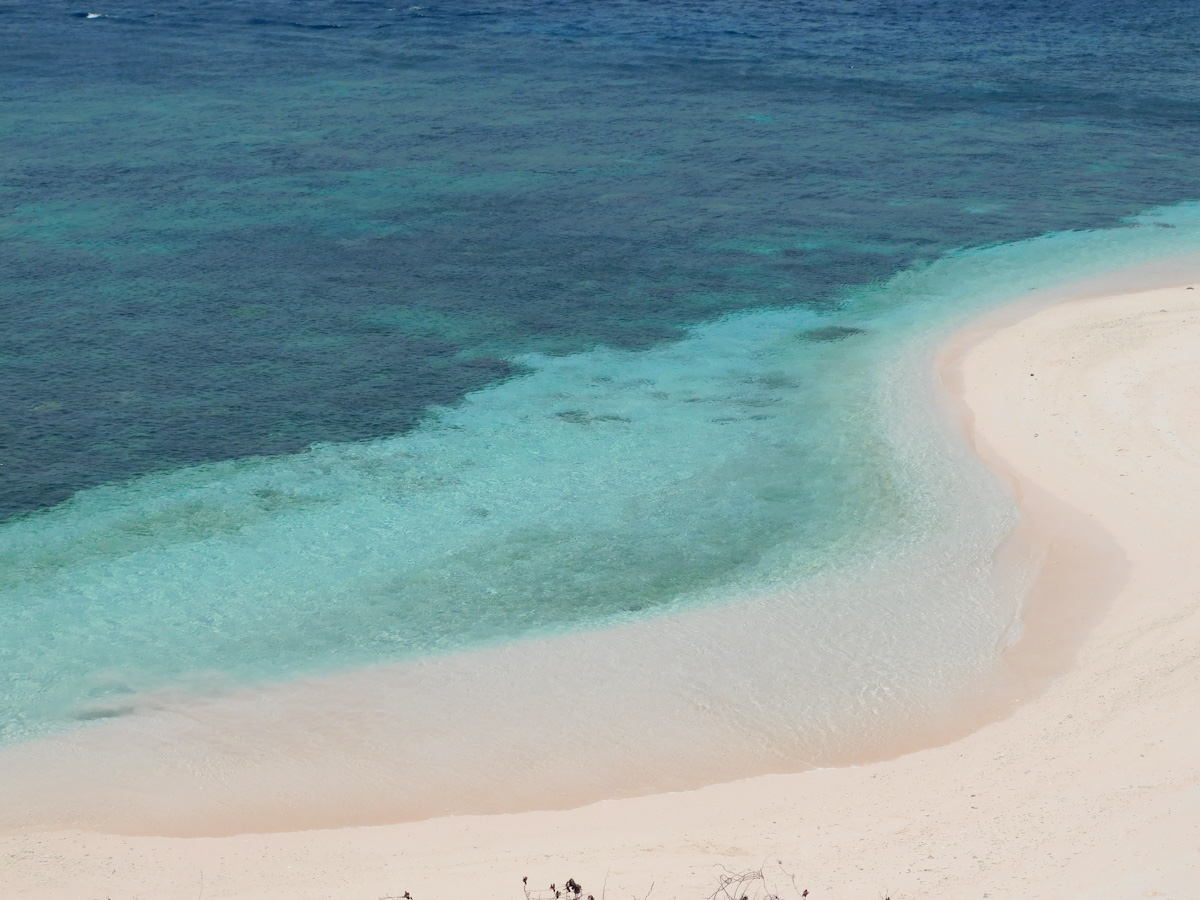 Komodo’s secluded pink beach
