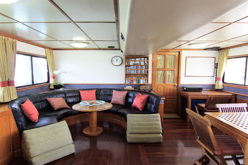 Dive cruises in Indonesia with Mermaid Liveaboard
