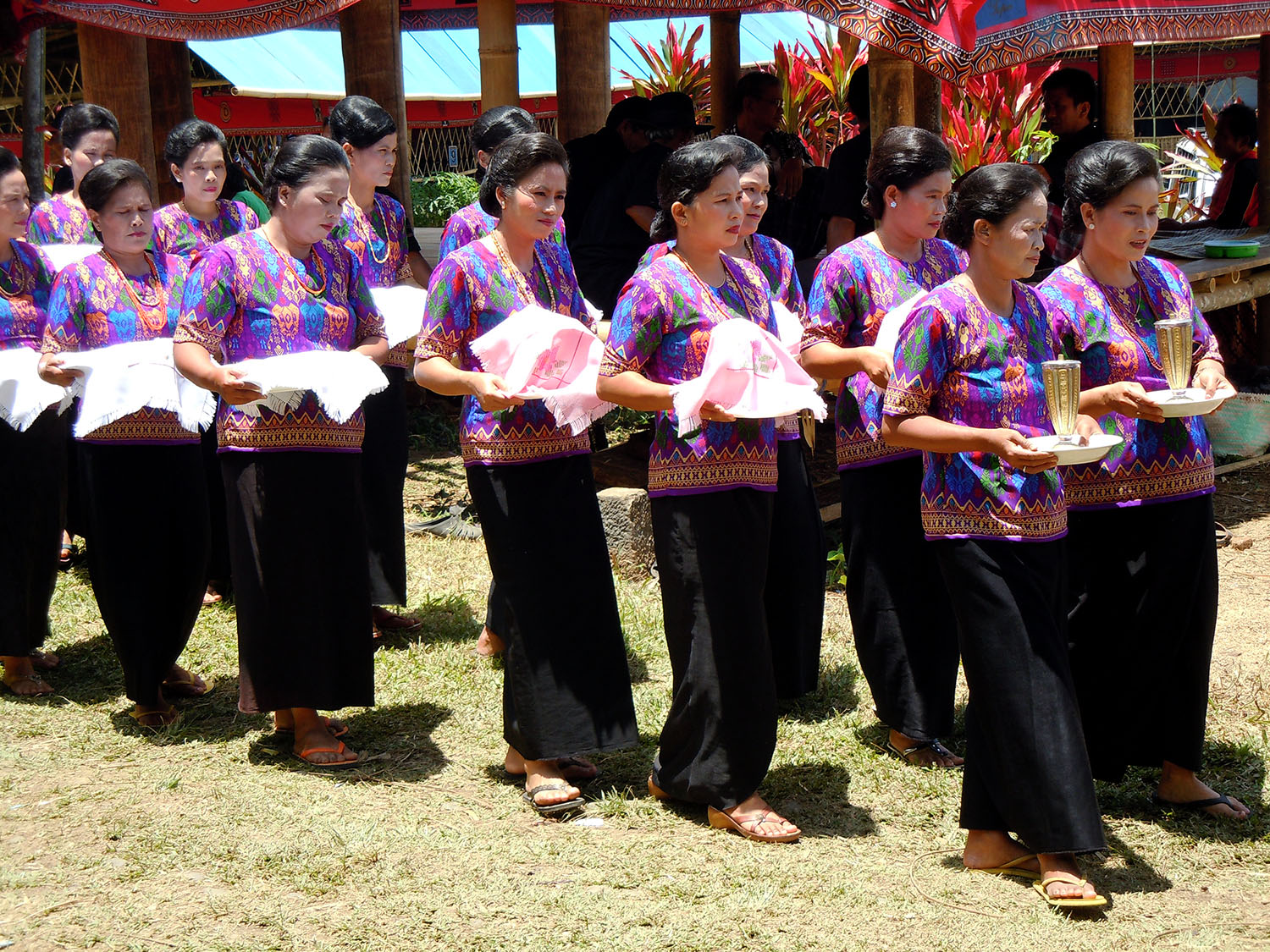 Group of Toraja women elegantly dressed for the funeral
