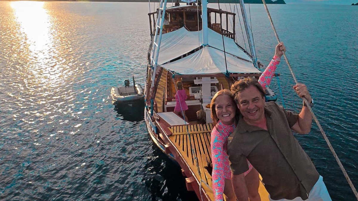 A gaze from the bow the Gaya Baru Indah