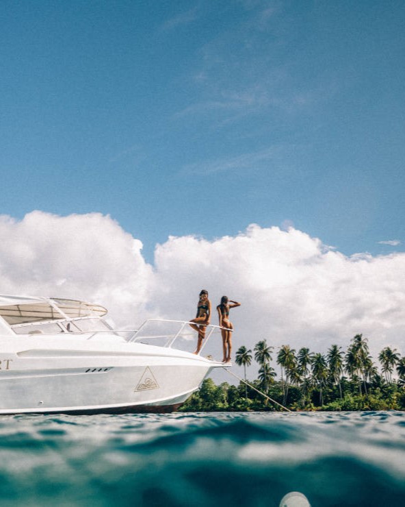 Boat trips at Awera Resort in the Mentawai Islands